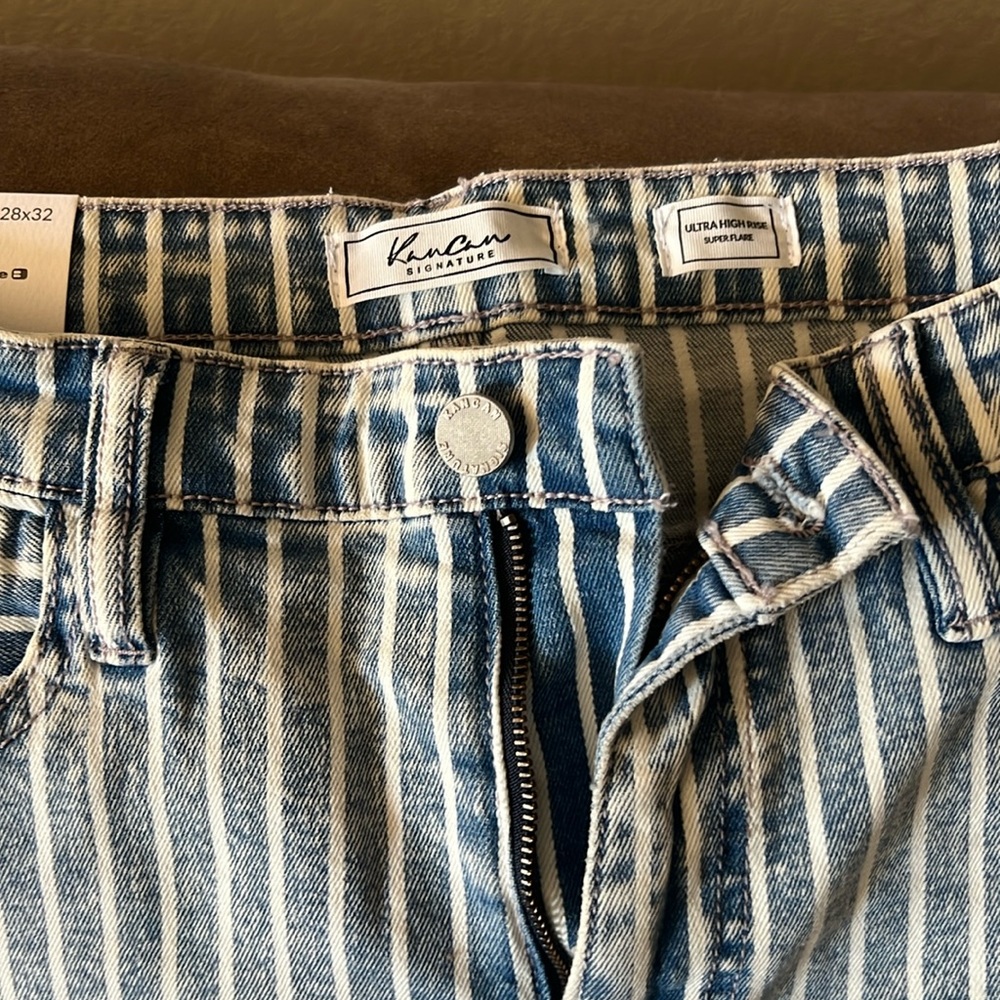 Kancan ultra high rise stripped jean
